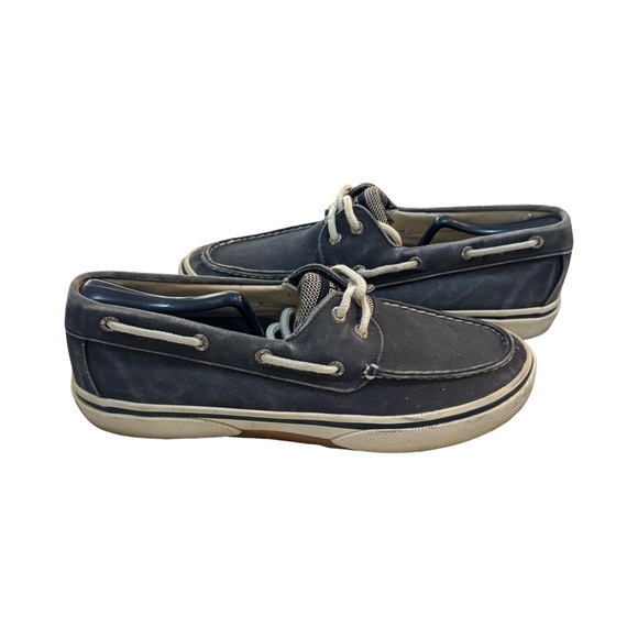 Sperry Blue Boat Shoes with Moccasin Stitching and Rubber Sole - Picture 8 of 10